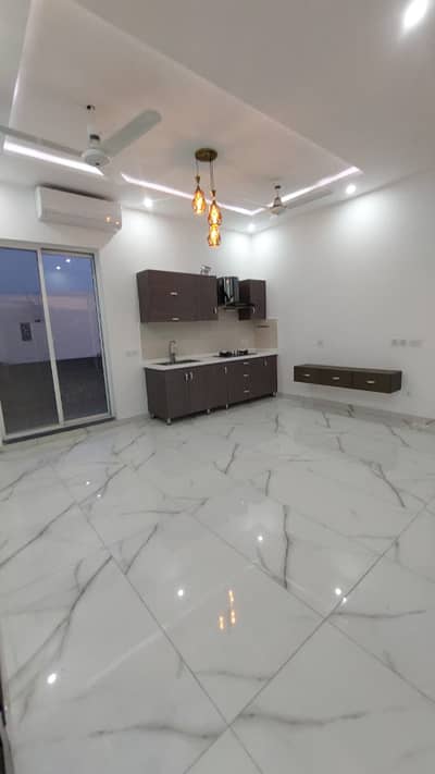 1 Kanal Upper Portion For Rent In DHA Phase 7 - Separate Entrance