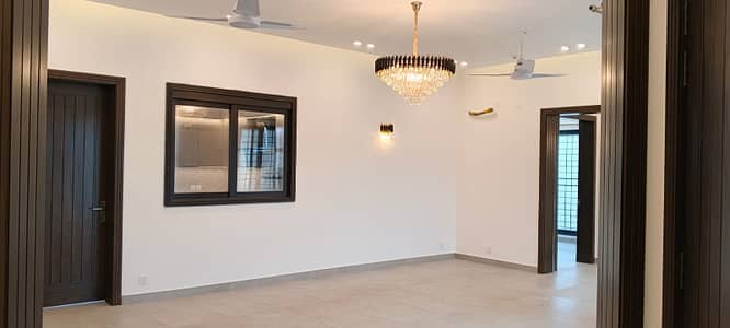 1 Kanal Brand New Upper Portion For Rent In DHA Phase 4 - Separate Entrance