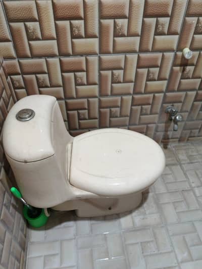 Flat for rent near Tanga Chowk Ghauri Town Phase 4B