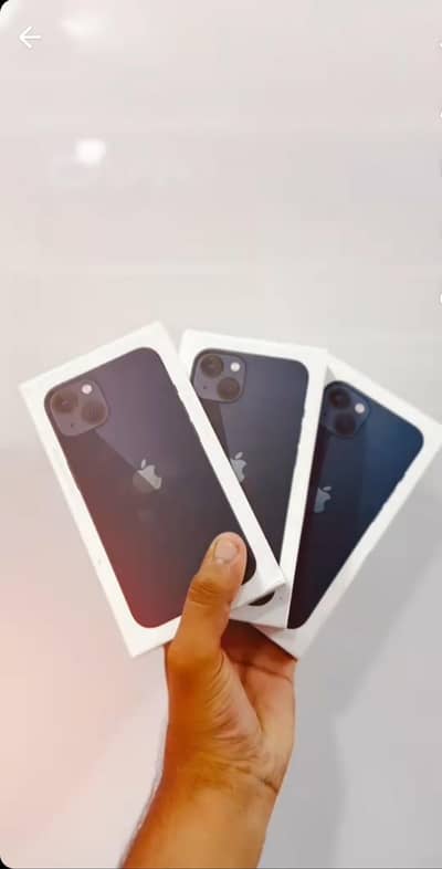 Apple iPhone 13 128GB Box Pack | Non-Active 100%Battery Health|