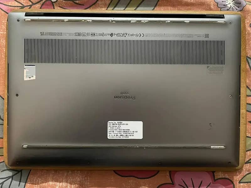 Dell Precision 5550 1