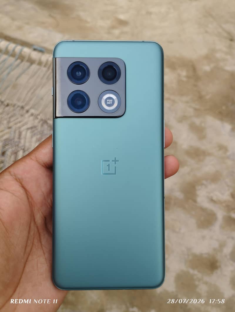 One Plus 10 Pro 1