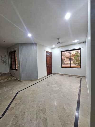 Upper portion of available for rent in Islamabad markez