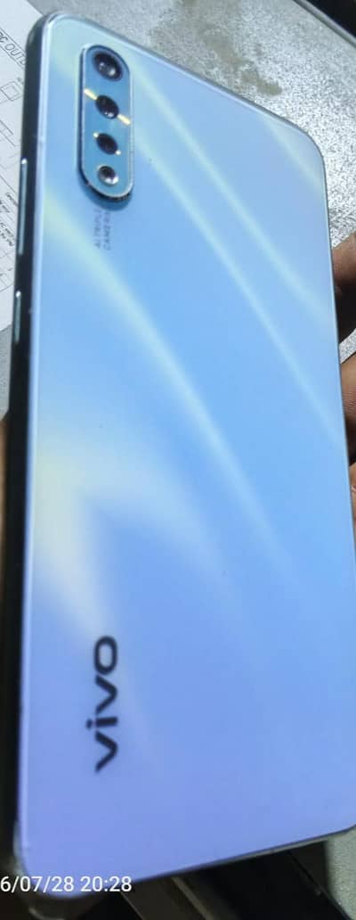 Vivo S1