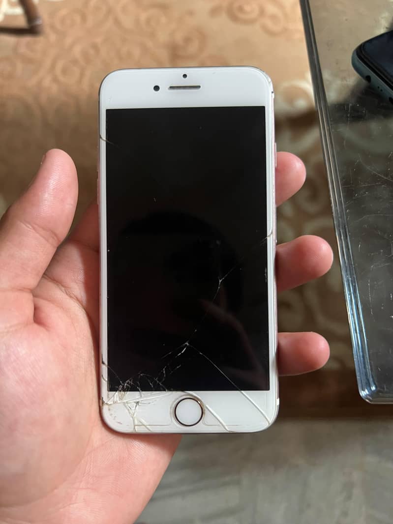 Apple iPhone 7 1