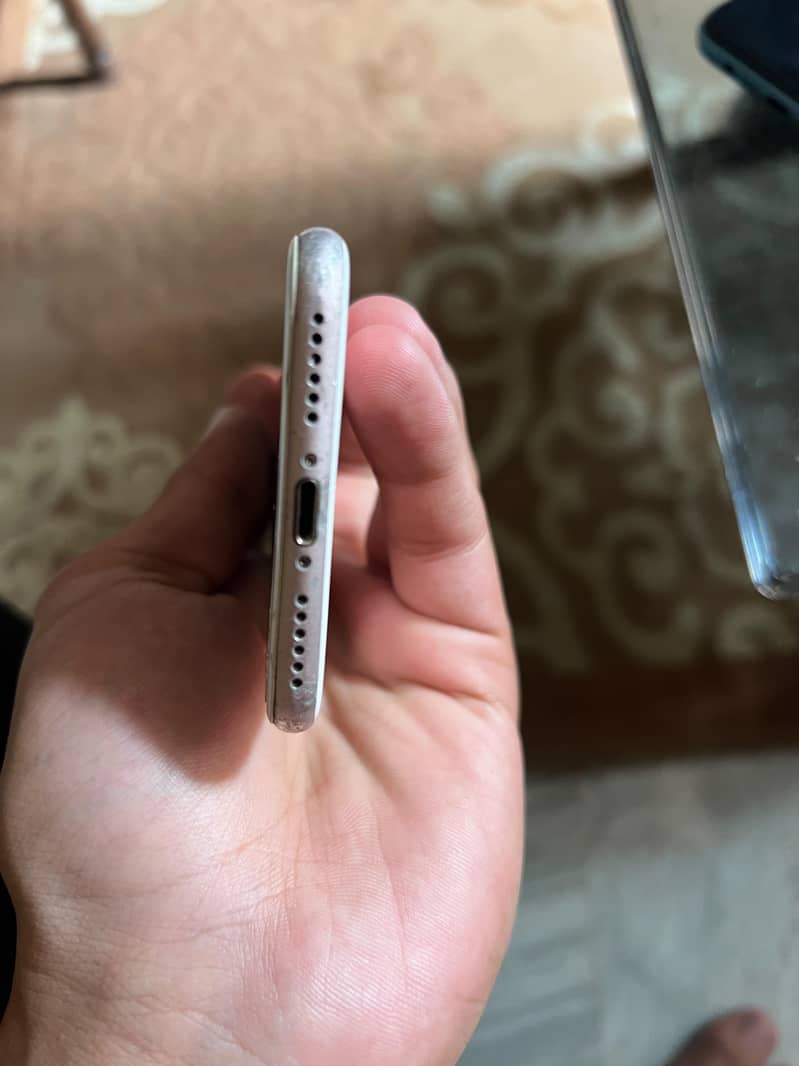Apple iPhone 7 5