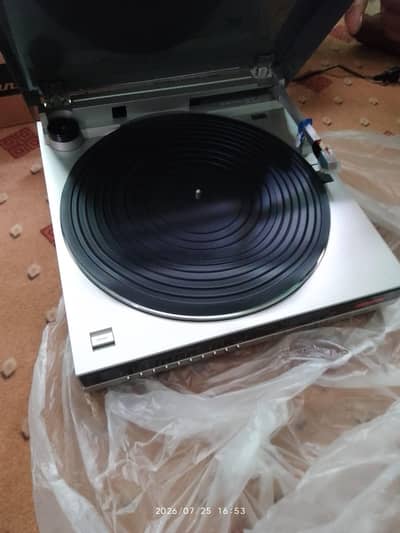 Sansui turntable vintage record player made in Japan