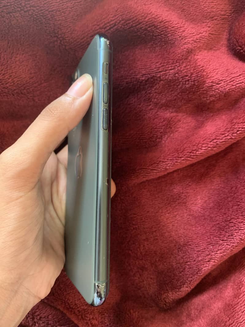 Apple iPhone 11 Pro 3