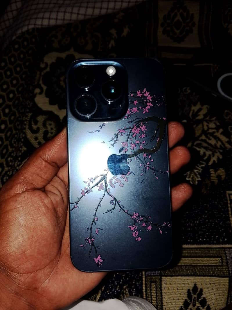 Apple iPhone 15 Pro 1