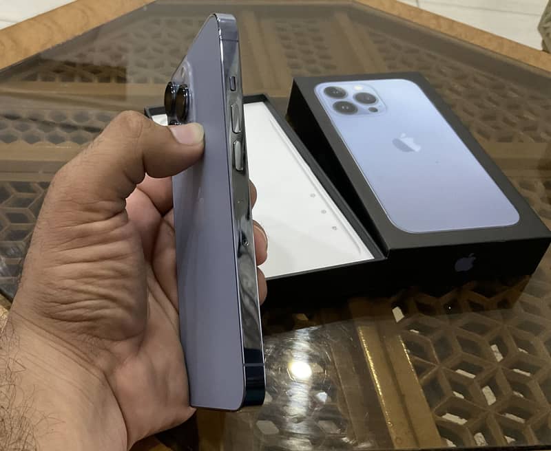 Apple iPhone 13 Pro 6