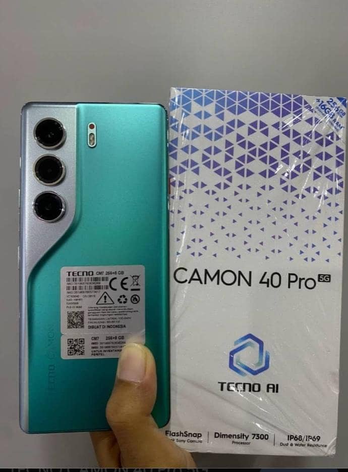 Tecno CAMON 40 Pro 8 256 10/10 original completely box 1