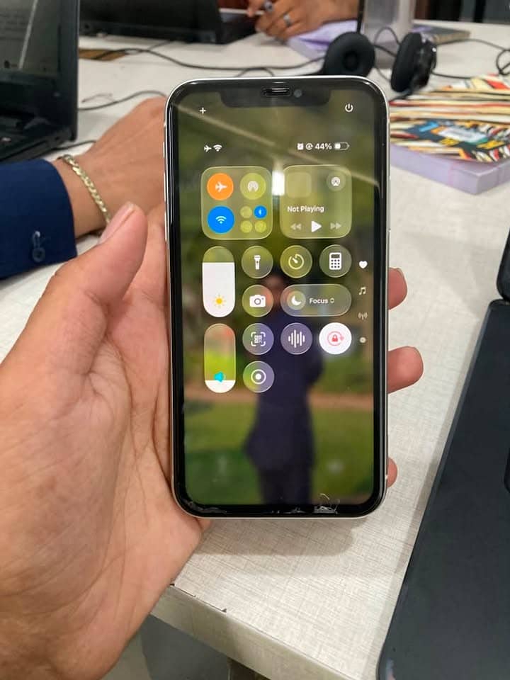 Apple iPhone 11 1