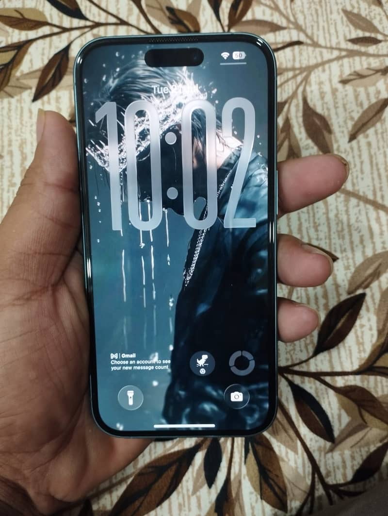 Apple iPhone 16 9