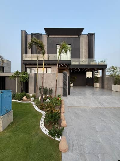 SYED BROTHERS PROUDLY OFFERS: 1-Kanal Elegant And Fully Furnished Modern Bungalow Is Available In The Best Block Of DHA Lahore.