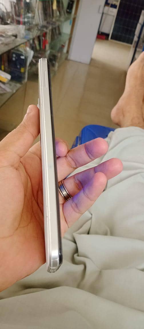 Infinix Note 11 0