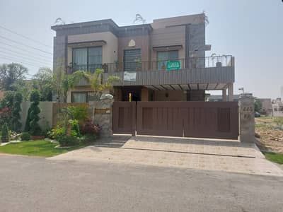 SYED BROTHERS PROUDLY OFFERS: 1-Kanal Elegant And Fully Maintained Bungalow Is Available In The Best Block Of DHA Lahore.