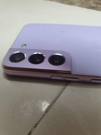 Samsung Mobile S22