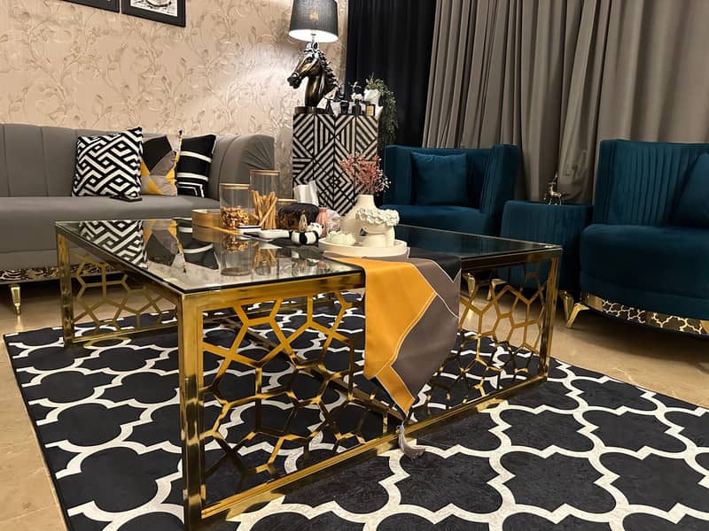 Coffee Table // Center Table 0