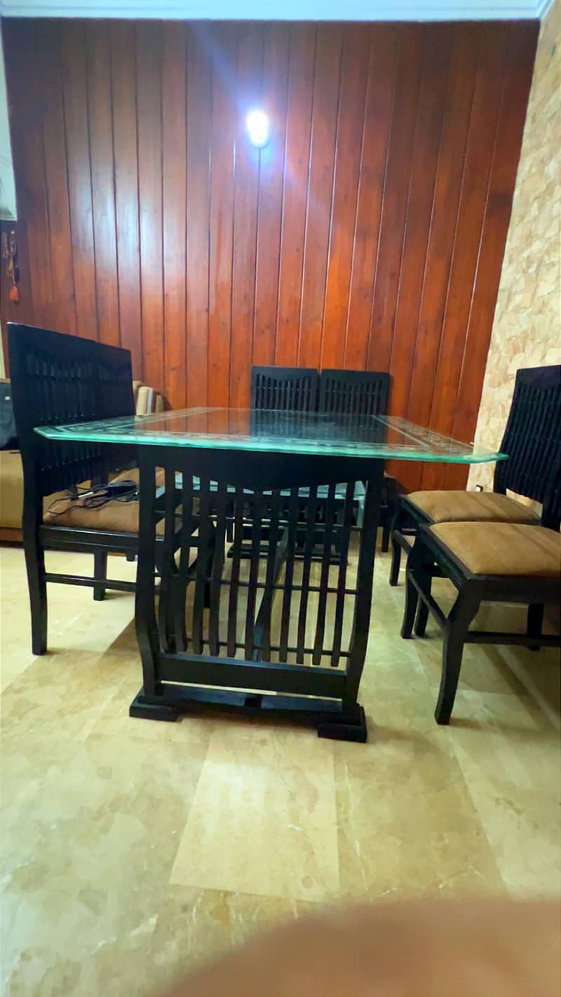 Luxury Dining Table 1