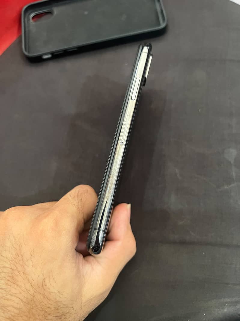 Apple iPhone X 2