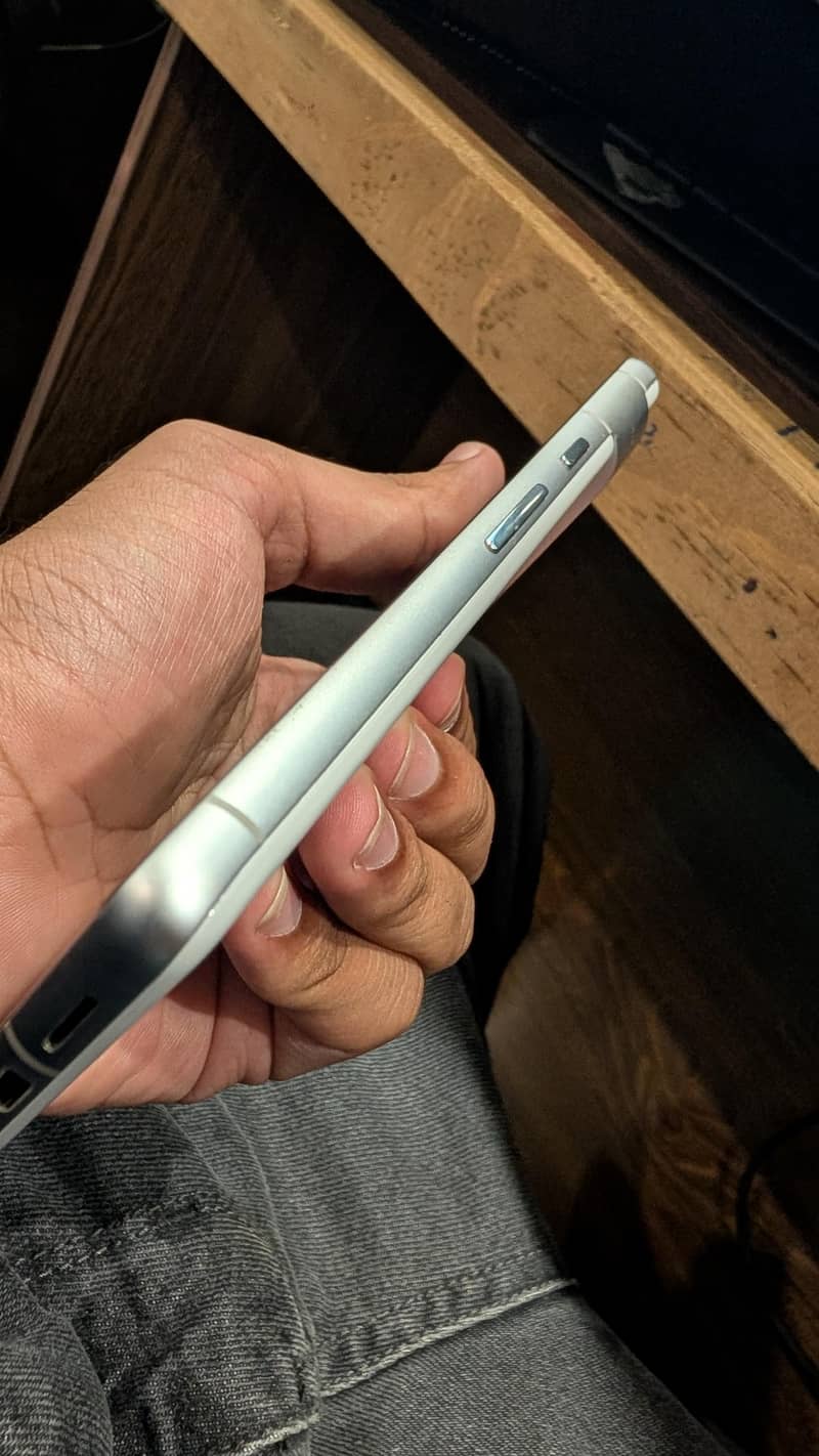 Google Pixel 7 5