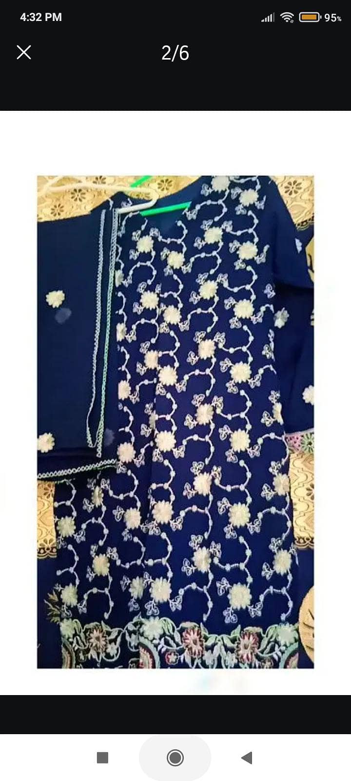 نیلے رنگ کا خوبصورت ایمبرائڈری والا سوٹ (استعمال شدہ اچھی حالت میں) 3