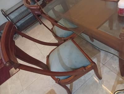 Six dinning chairs for sale