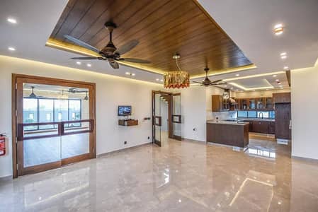 1 Kanal Slightly Used Full House For Rent in DHA Phase 8 Ex Park View With Full Basement