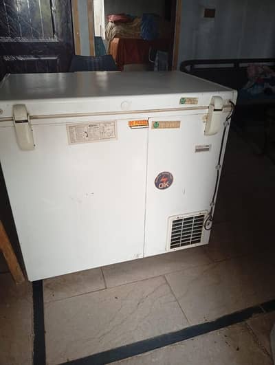 I'm selling my freezer