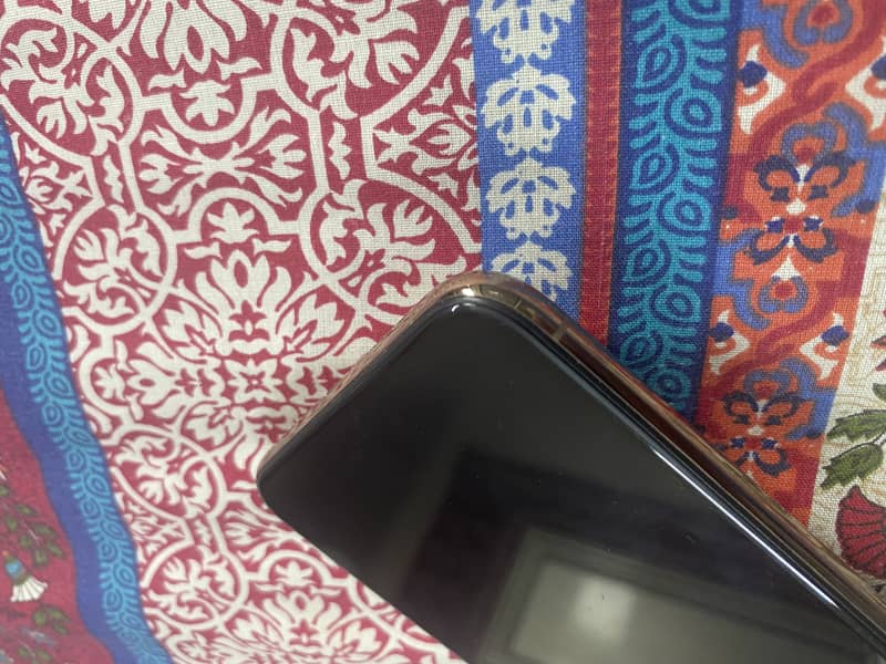iPhone XS Max 1