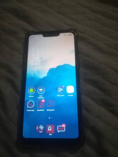 OPPO F7. . 4/64