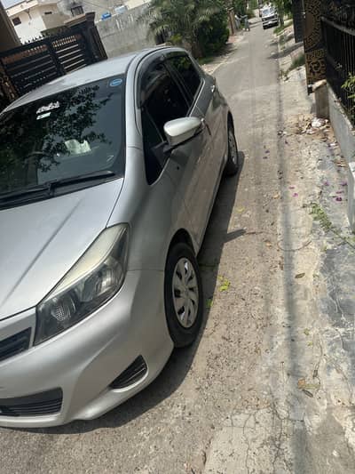 Toyota Vitz 2013