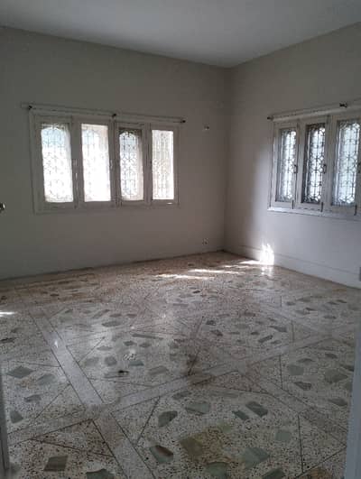 GULSHAN block 2.450 square yard  First floor 4 bed DD Demand 125k *Code(16795)*