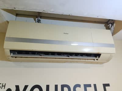 Haier AC Non-Inverter/Air Conditioner (1 Ton)