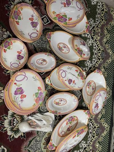 New Premium Dinner Set for Sale - never used