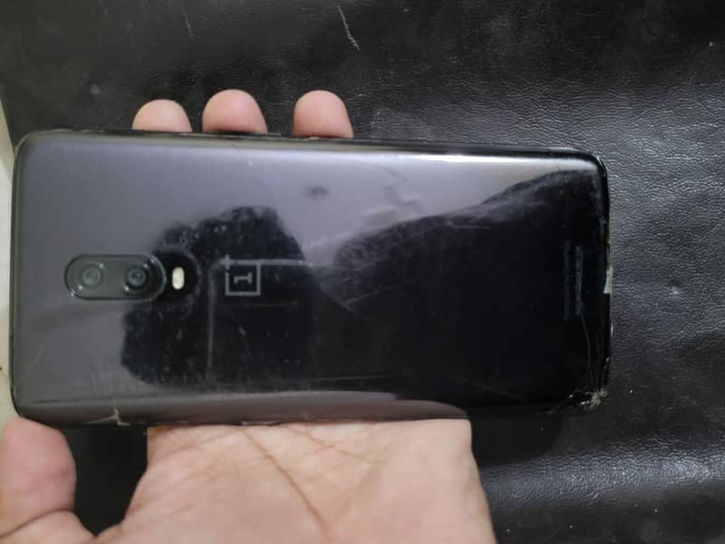 One Plus 6T 4