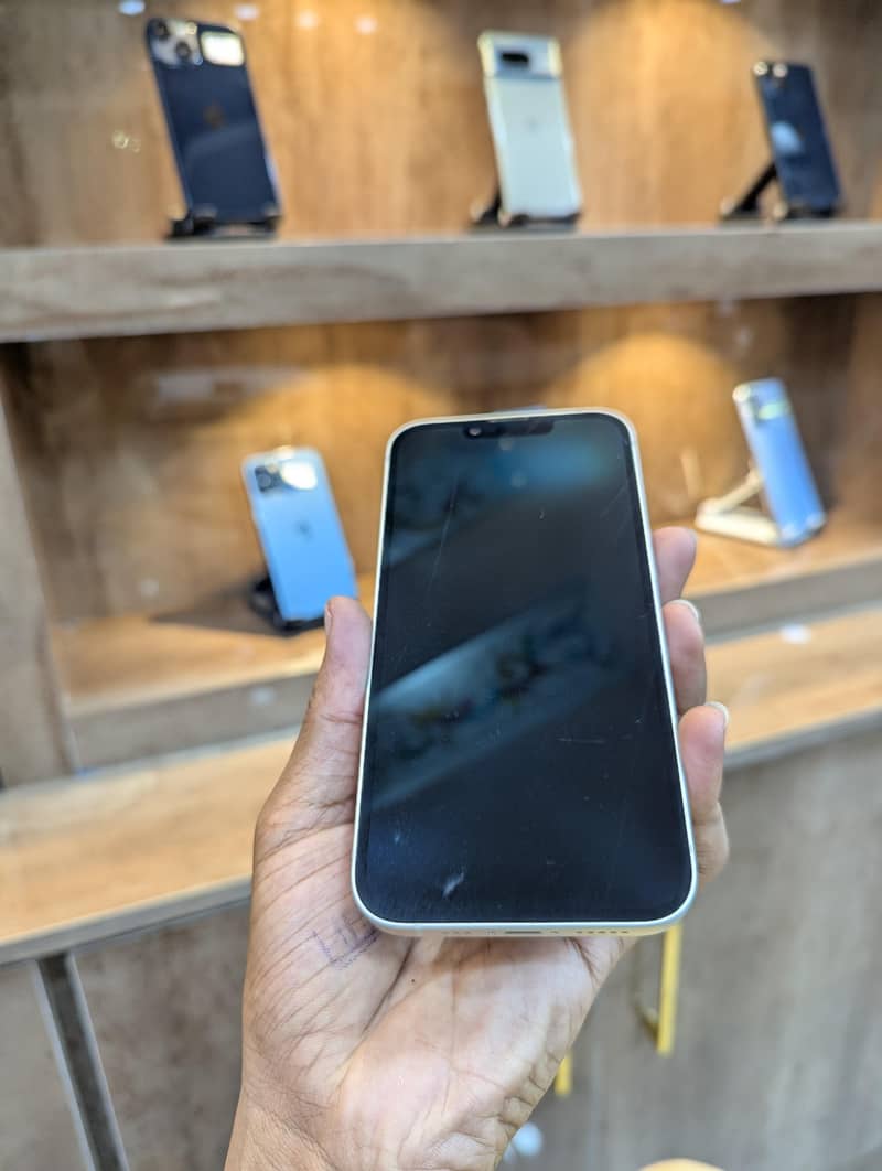 Apple iPhone 14 1