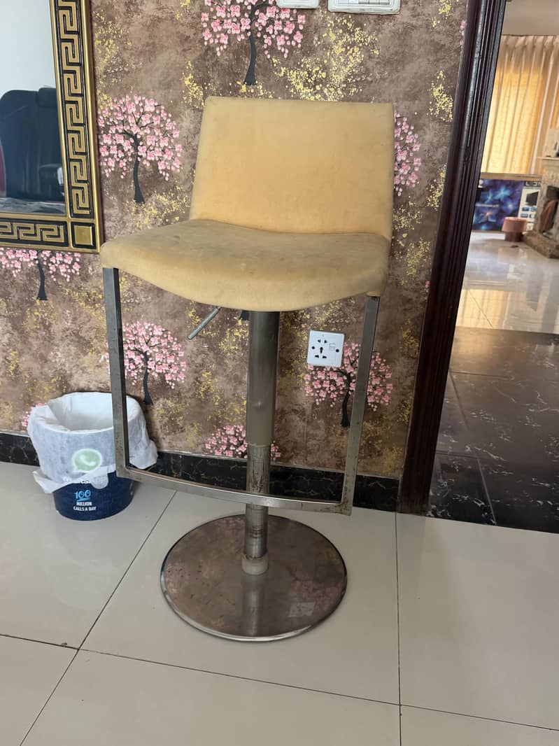 Chair 0