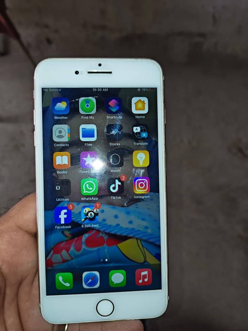 Apple iPhone 7 Plus 5