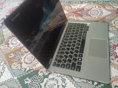 Touch screen windows 10 pro 4gb ram 500gb Hard disk
