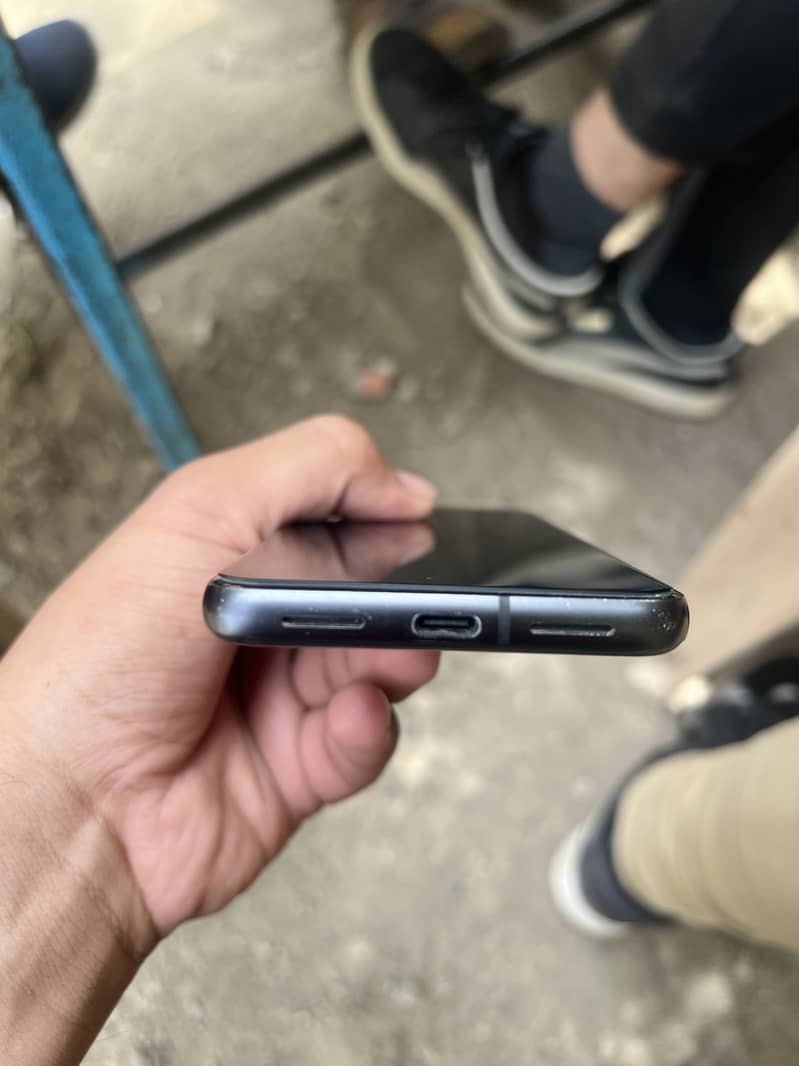 Google Pixel 8 3