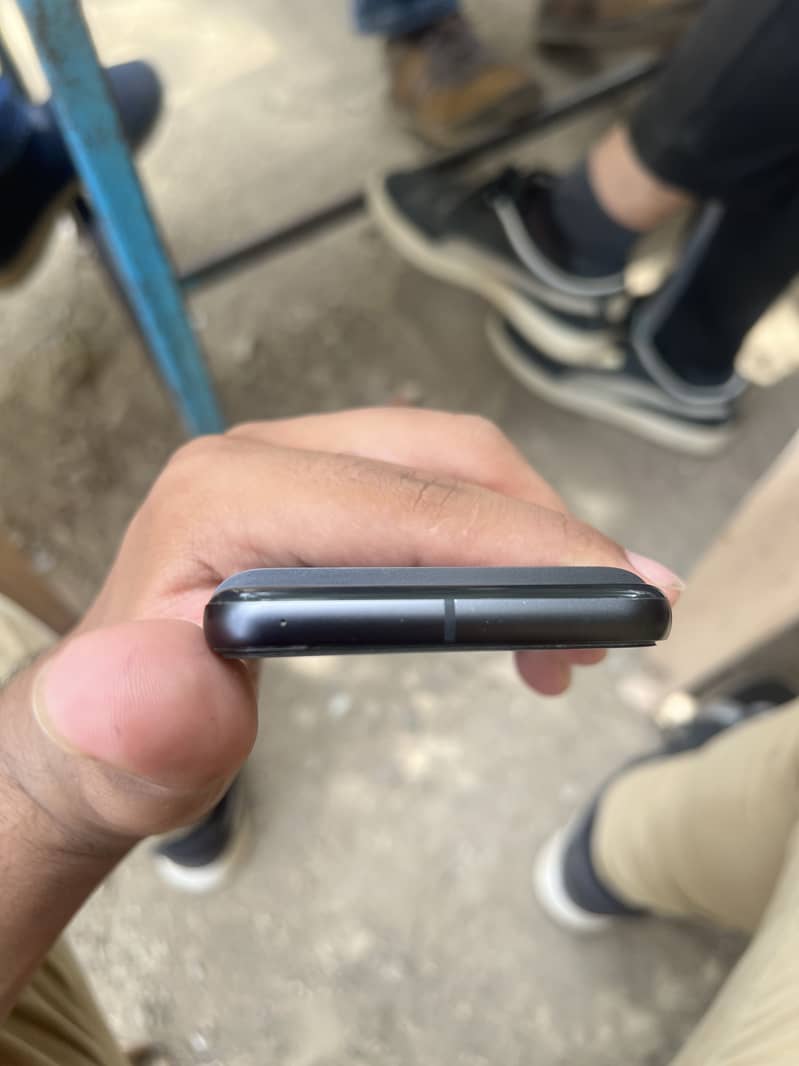 Google Pixel 8 5