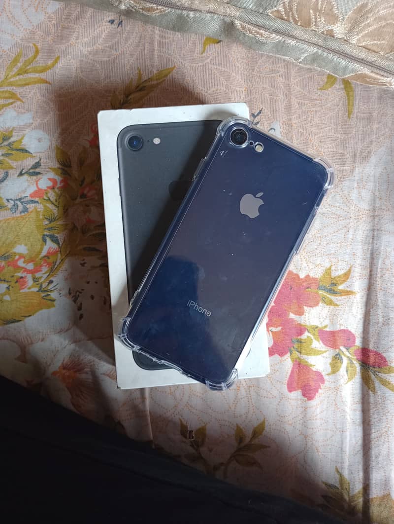 Apple iPhone 7 9