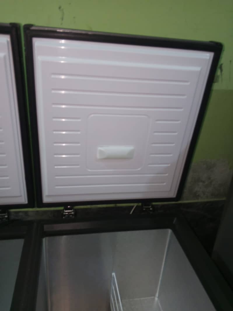2 Door 1