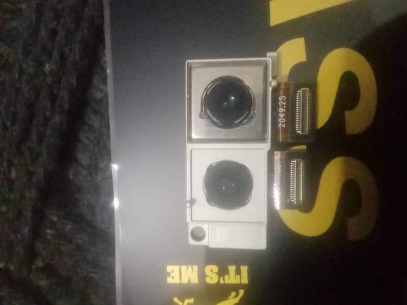 pixel five cameras front and back 1