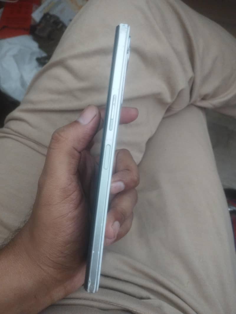 Infinix Note 11 1