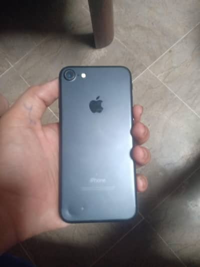 Apple iPhone 7