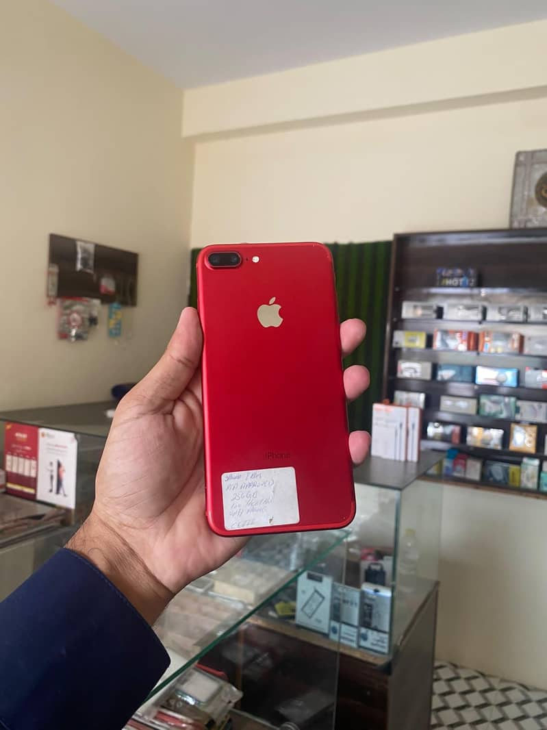 Apple iPhone 7 plus 6