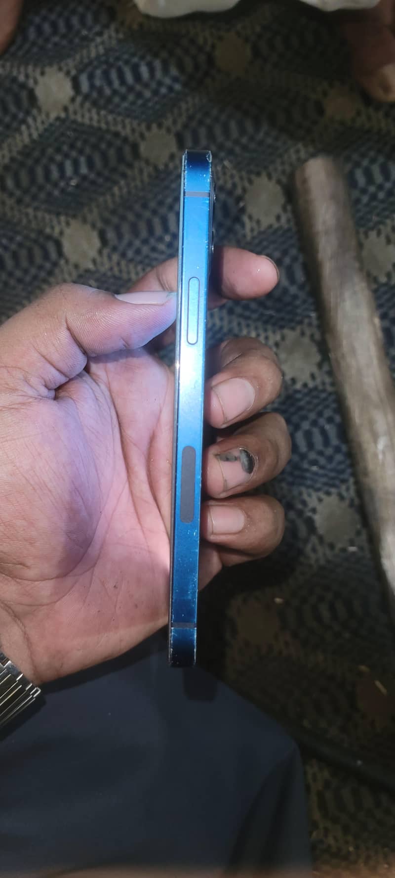 Apple iPhone 12 1