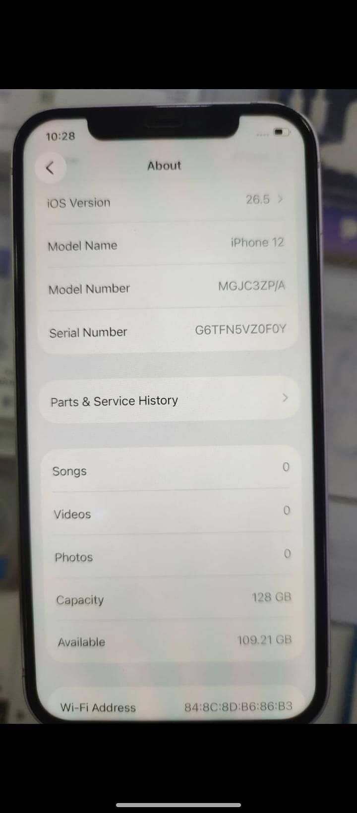 Apple iPhone 12 4